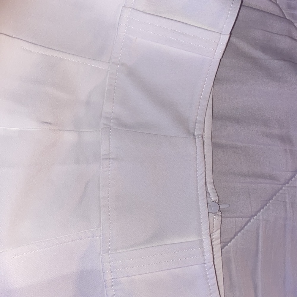 White tennis skirt - Picture 2 of 5